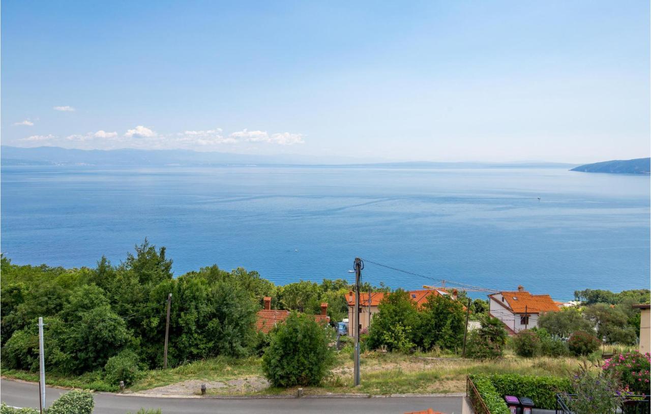 1 Bedroom Gorgeous Apartment In Moscenicka Draga Luaran gambar