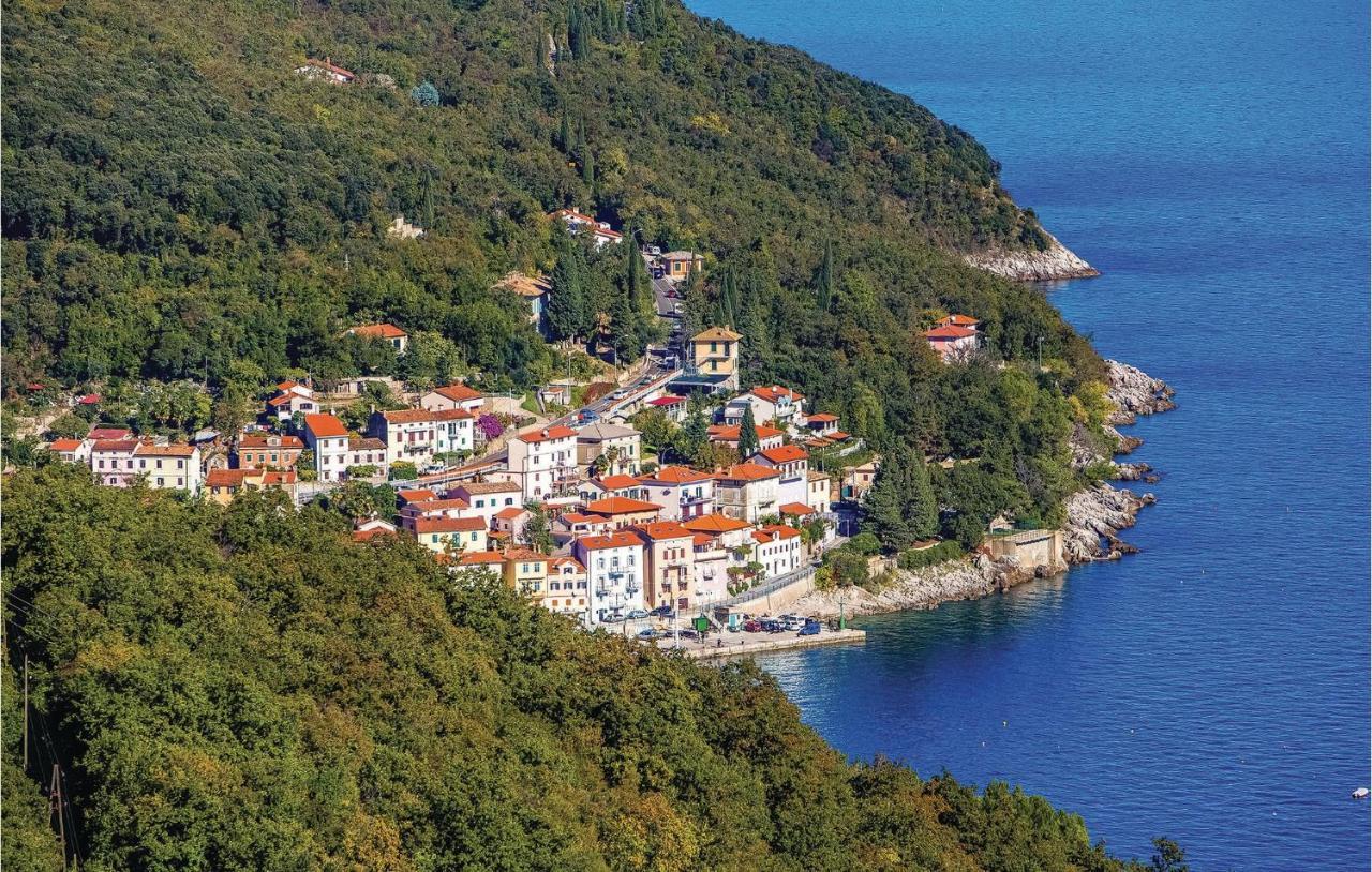 1 Bedroom Gorgeous Apartment In Moscenicka Draga Luaran gambar