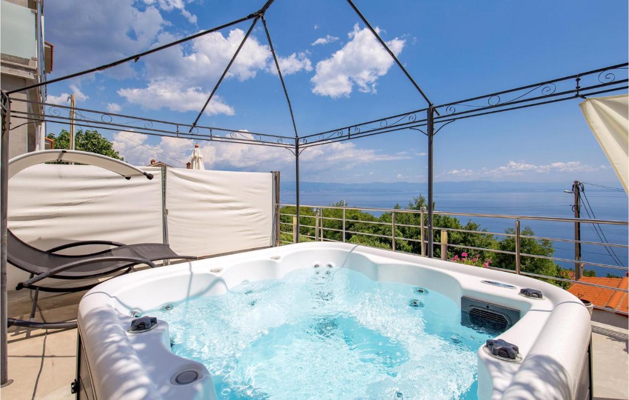 1 Bedroom Gorgeous Apartment In Moscenicka Draga Luaran gambar