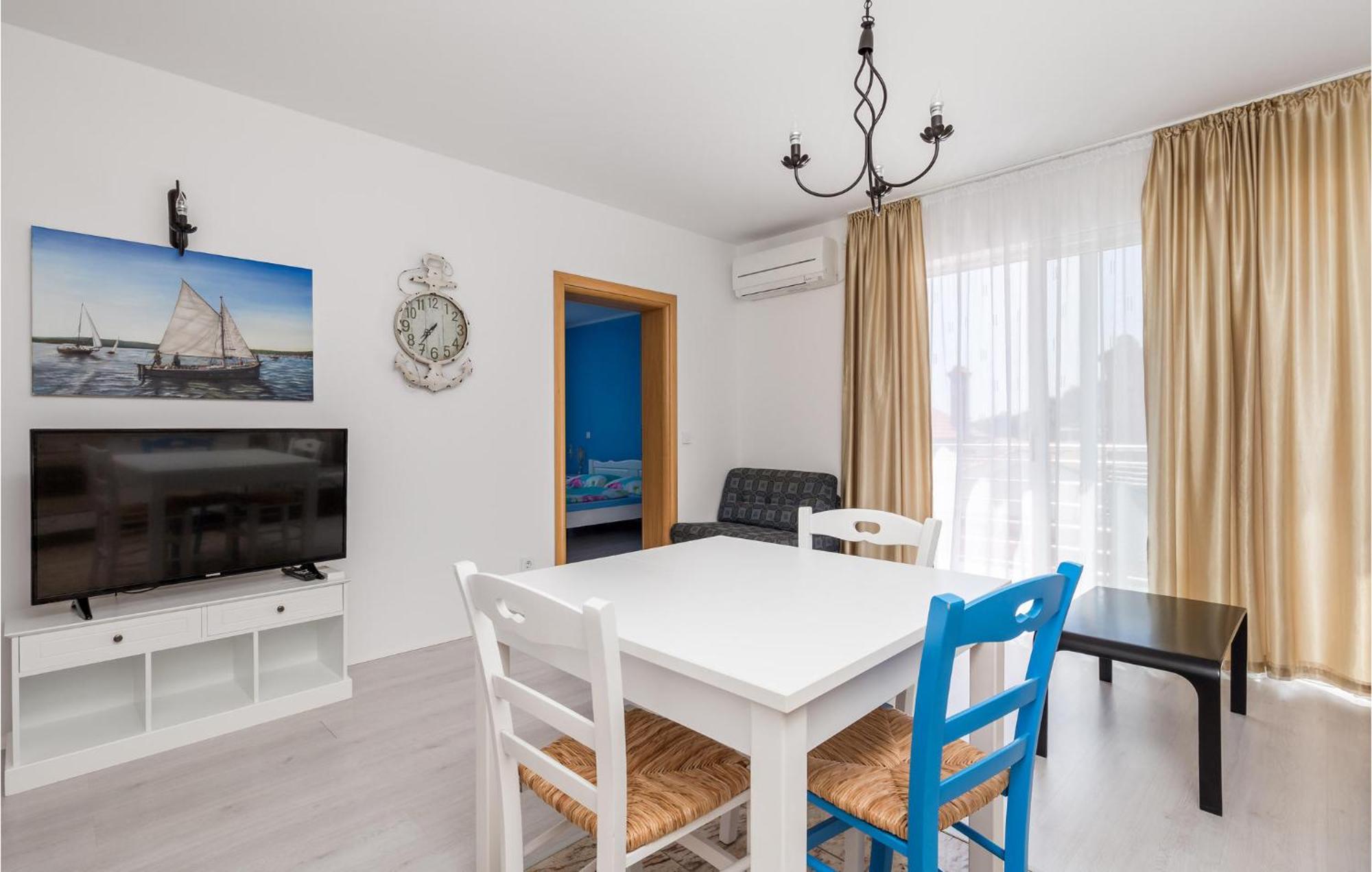 1 Bedroom Gorgeous Apartment In Moscenicka Draga Luaran gambar